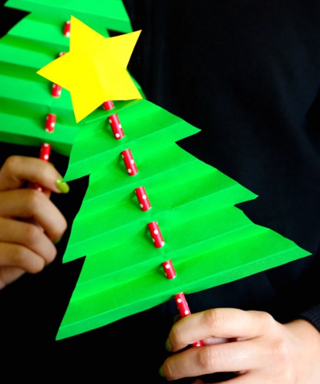Christmas Tree Craft Using Tissue Paper - Buggy and Buddy