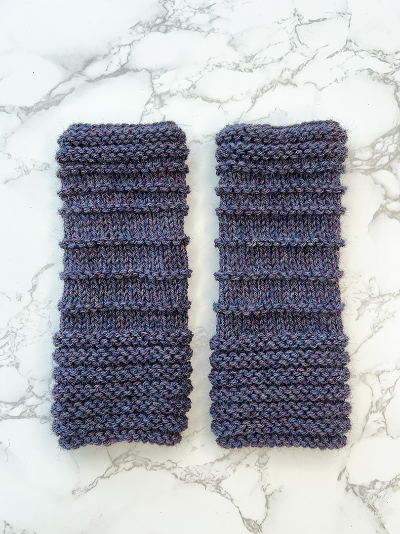 How To Knit Easy Arm Warmers (Free Knitting Pattern) - Handy Little Me